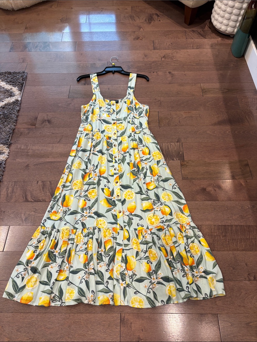 Kittenish Sleeveless Lemon-Print Maxi Dress